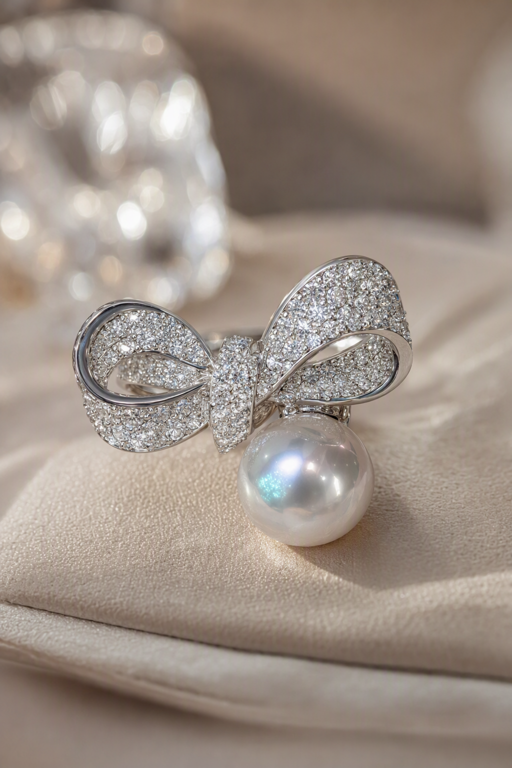 Venus Luster 9-10mm Australian South Sea Pearl Bow Ring showing pearl luster nacre and craftsmanship detail
